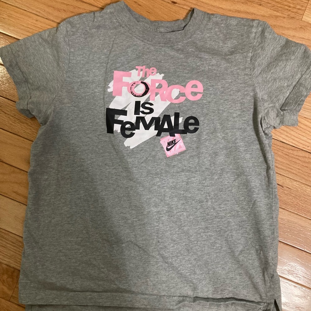 Women’s Nike T-shirt Size XL